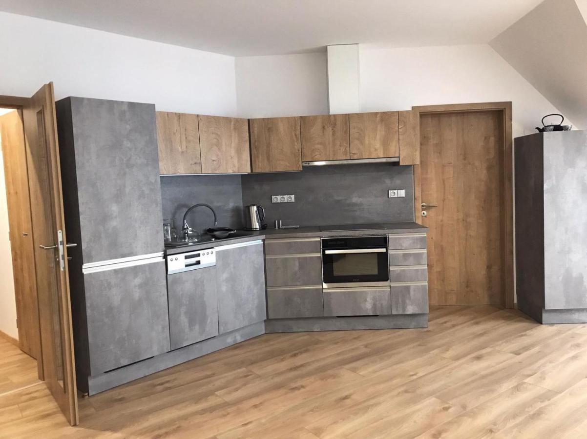 Apartman T5 Vrchlabi Apartment Luaran gambar